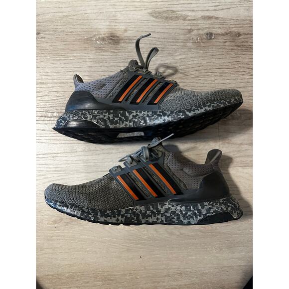 Men’s Adidas UltraBoost DNA Digital Camo - Legend Earth - Picture 1 of 10